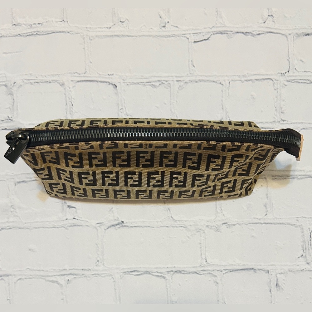 Fendi Zucca Brown Canvas Monogram Zipper Pouch & Fendi Box (EUC) - Picture 7 of 12